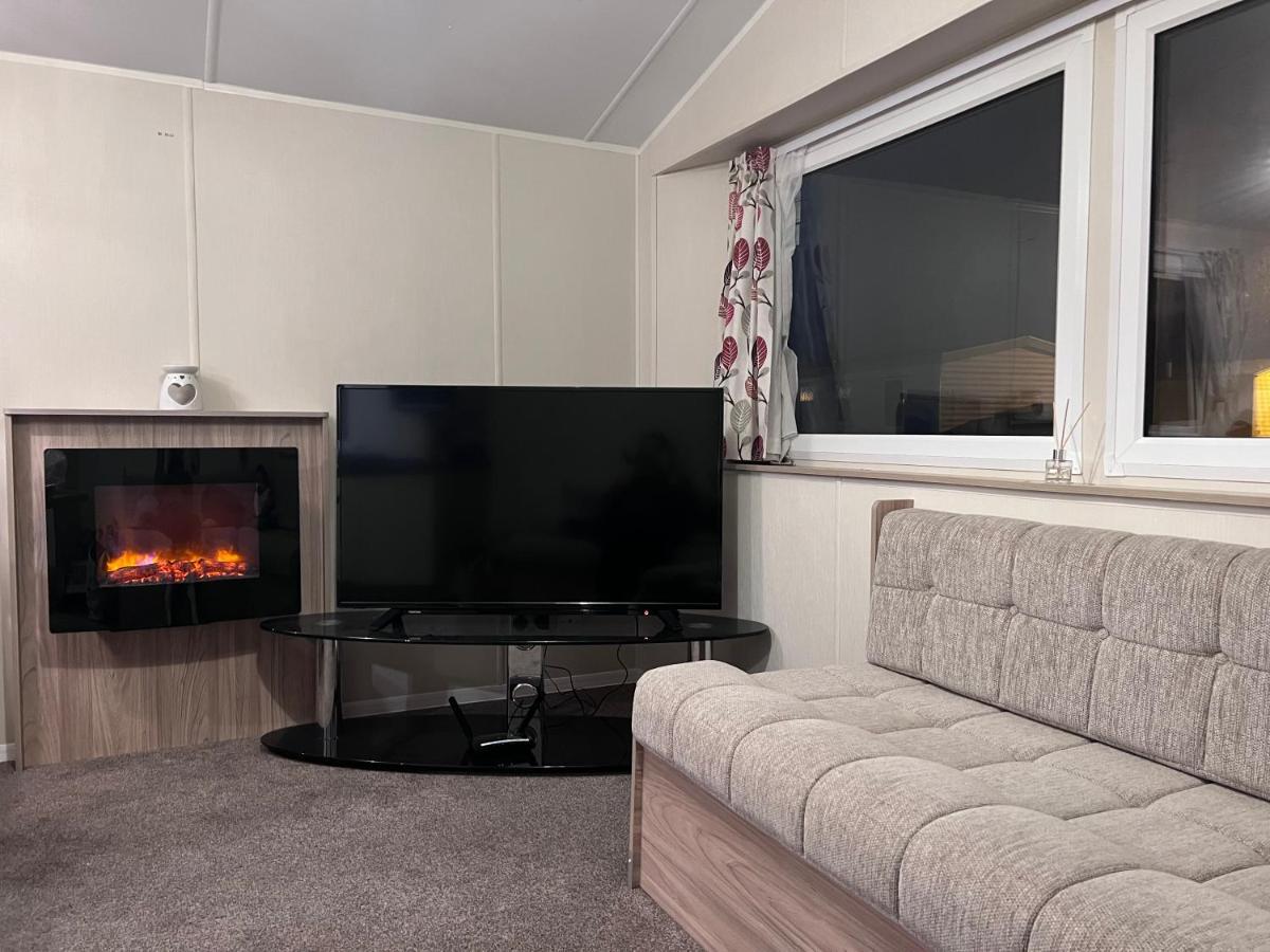 Pg173 Golden Palm Resort 6 Berth Caravan With Decking Chapel St Leonards Zewnętrze zdjęcie